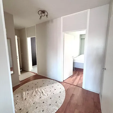 Kolmio Keskustasta 上维耶斯卡