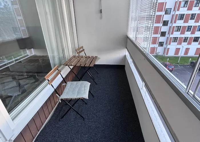 Lägenhet Kolmio Keskustasta